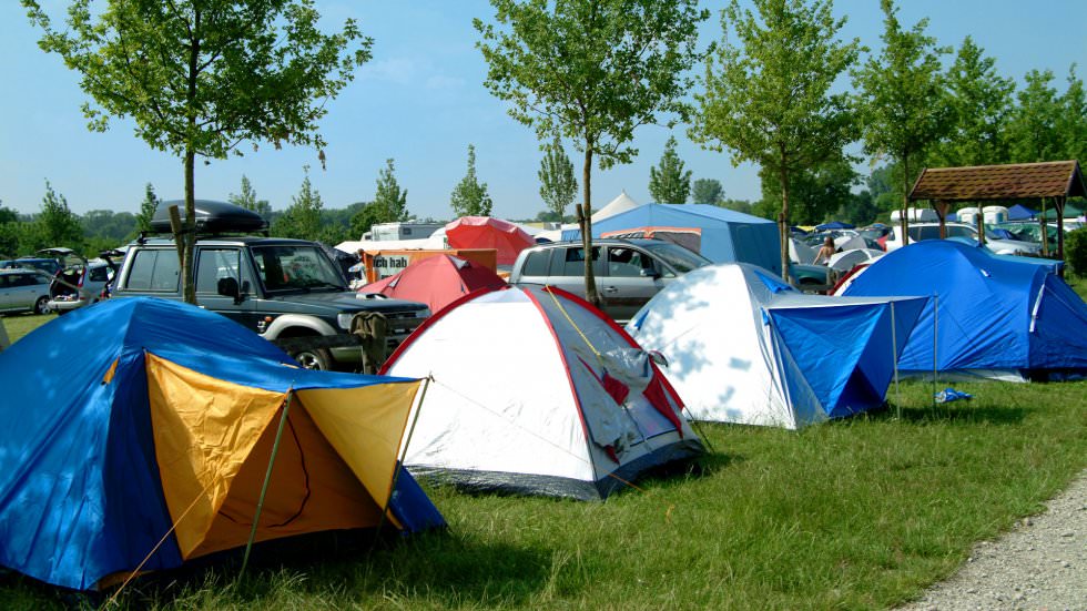 Mua lều cắm trại hãng nào tốt